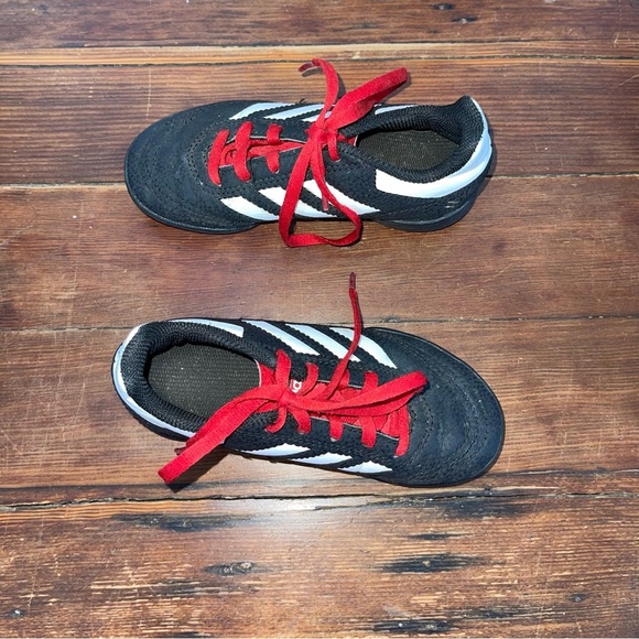 Adidas Kids Black and Red inside or turf soccer cleats Sneakers - Picture 1 of 5
